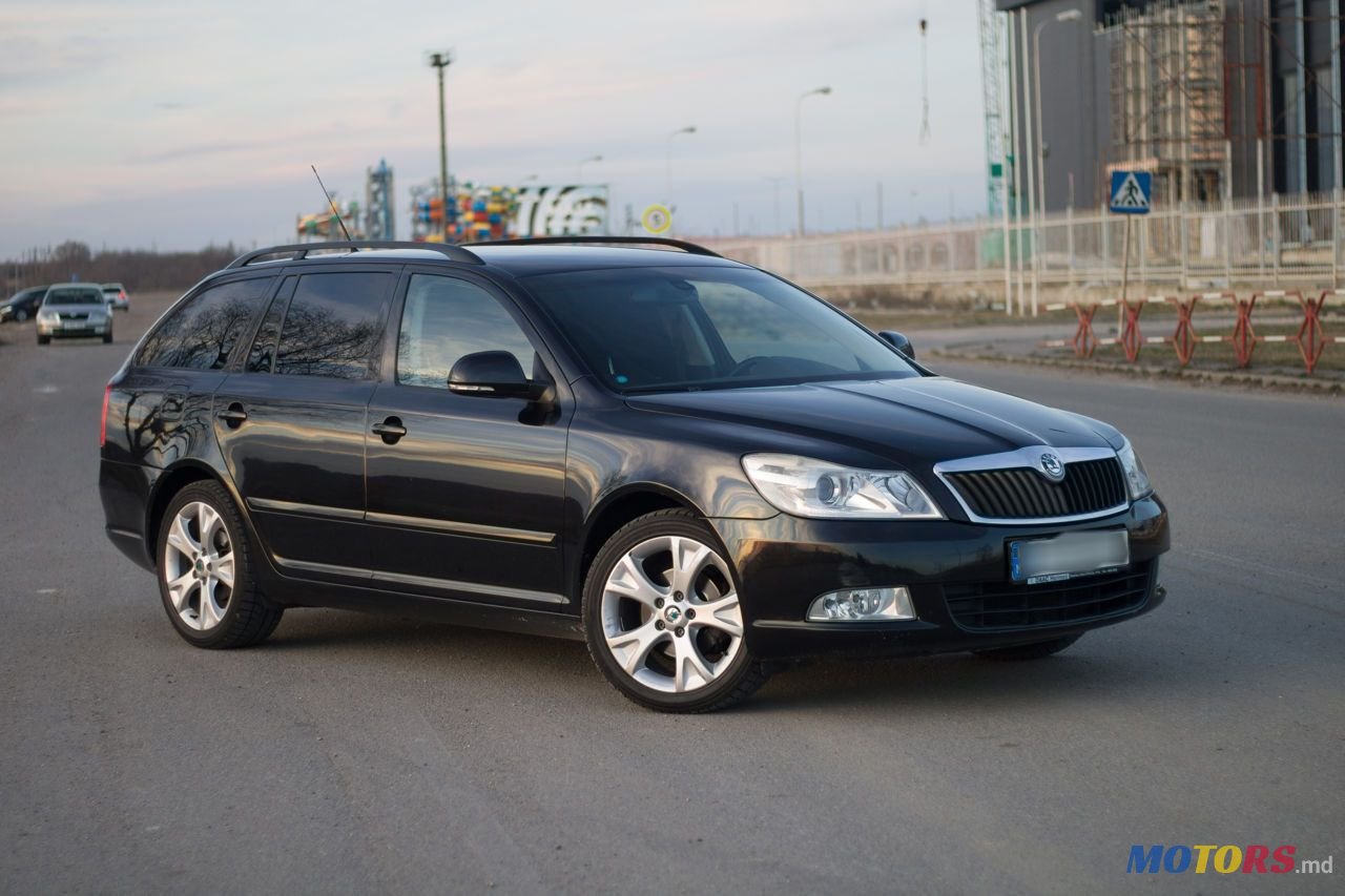 2009' Skoda Octavia photo #1