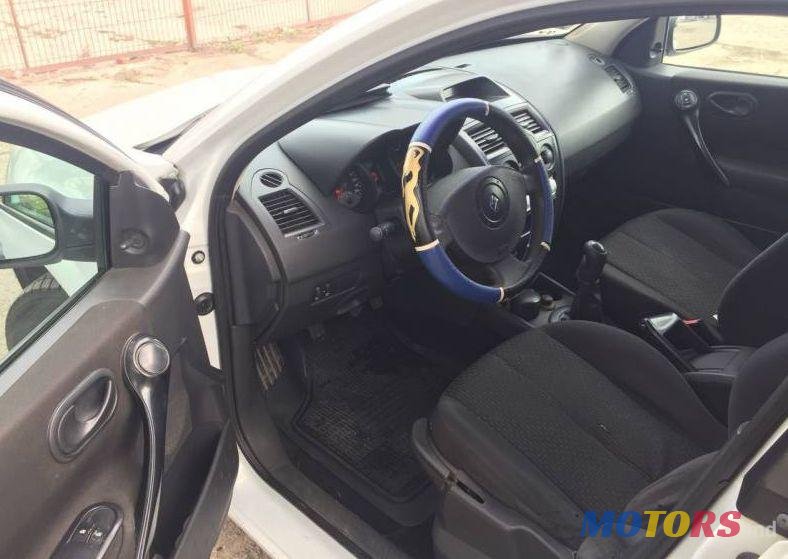 2003' Renault Megane photo #2