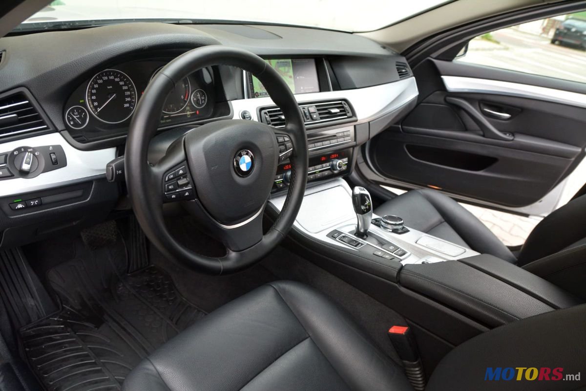 2015' BMW 5 Series photo #5