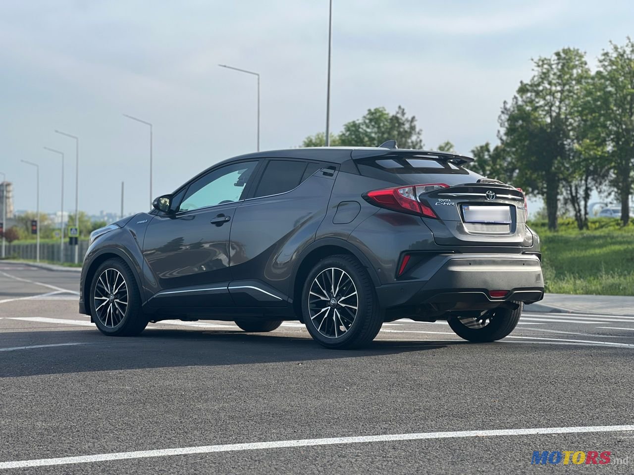 2016' Toyota C-HR photo #3