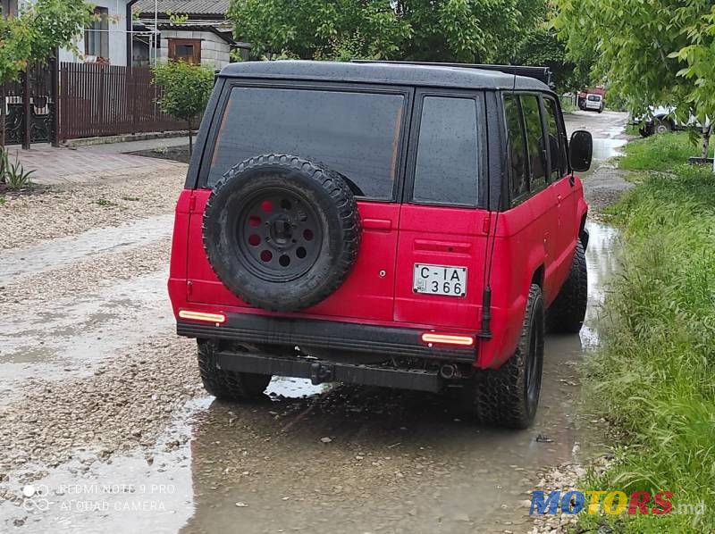 1989' Isuzu Trooper photo #2