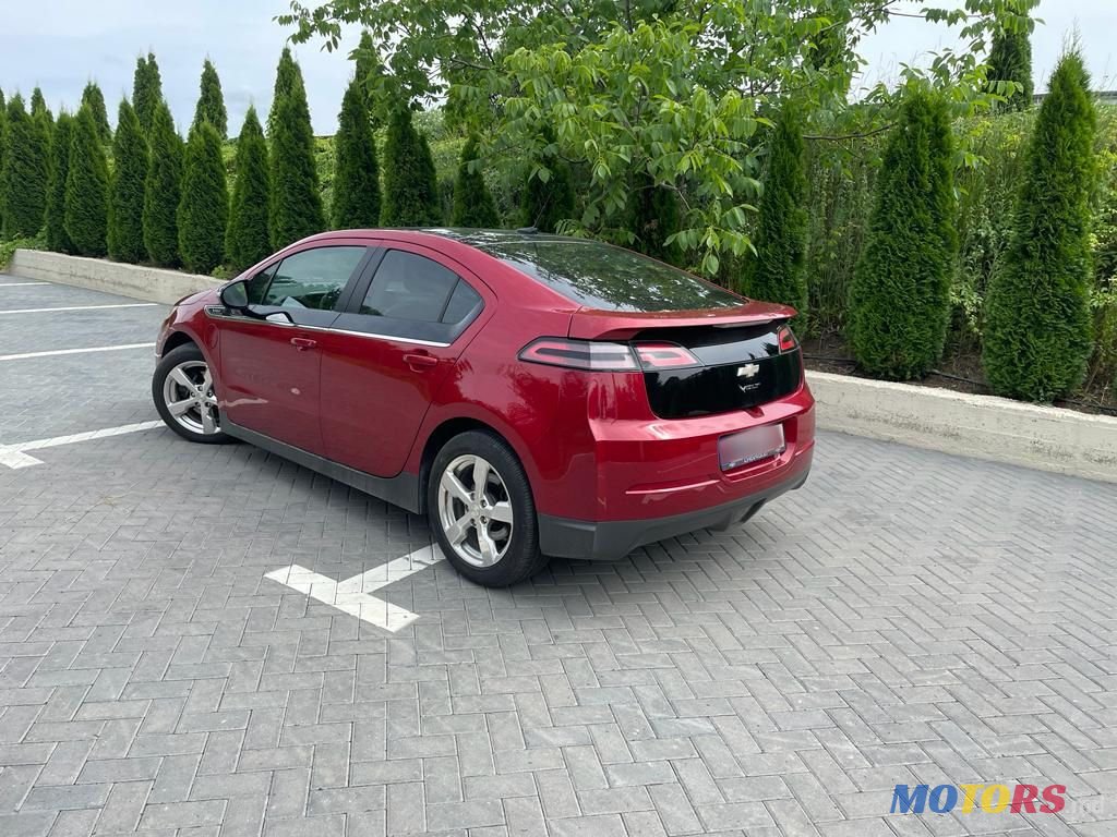2010' Chevrolet Volt photo #3