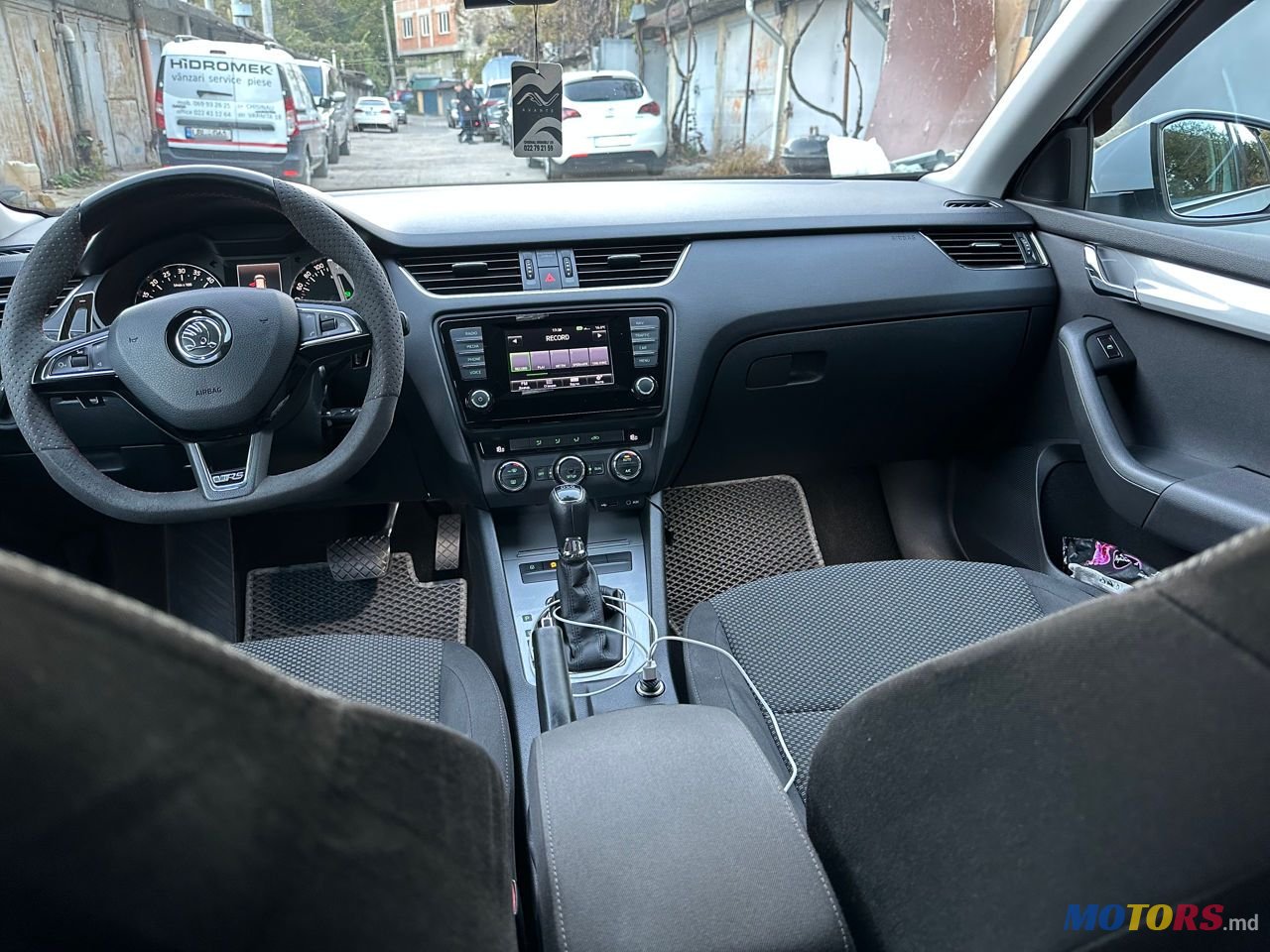 2014' Skoda Octavia photo #5