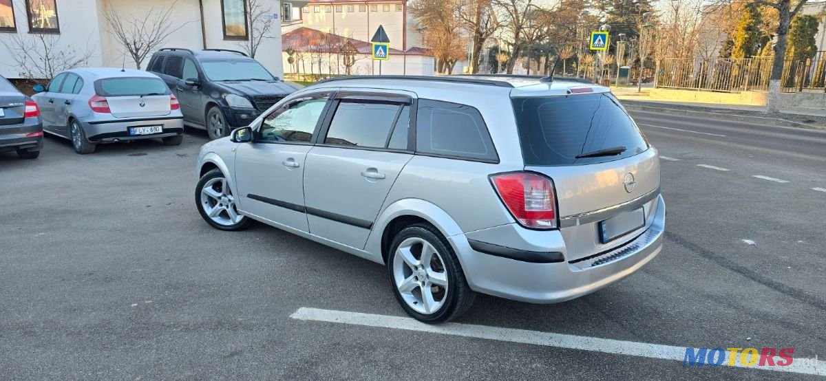 2006' Opel Astra photo #3