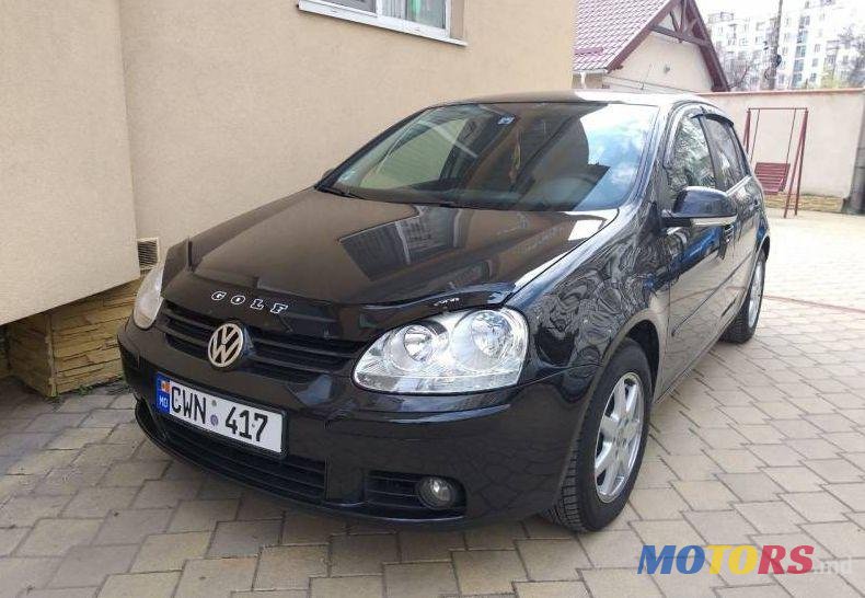 2008' Volkswagen Golf photo #2