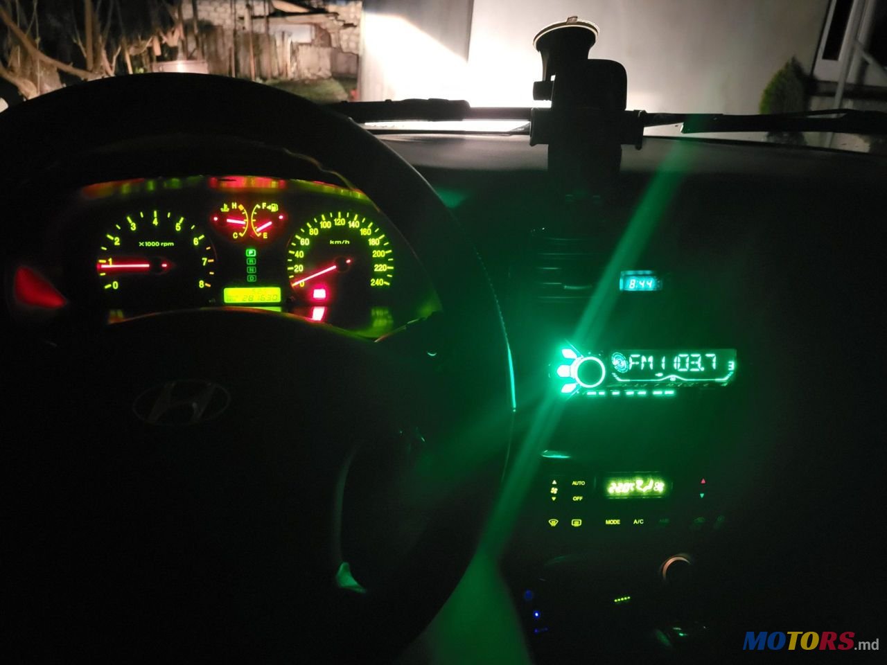 2004' Hyundai Sonata photo #6