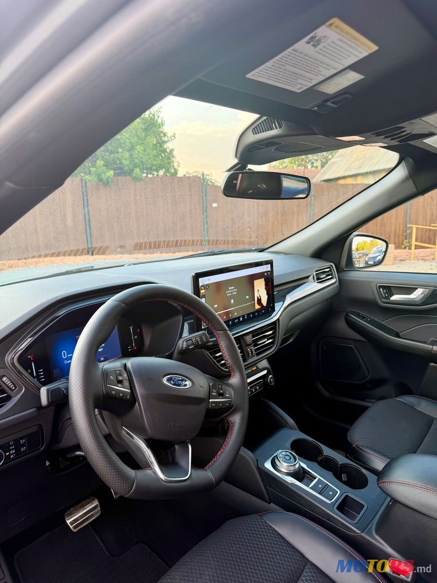 2024' Ford Escape photo #3