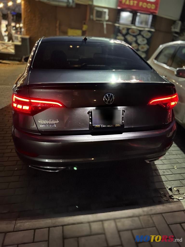 2018' Volkswagen Jetta photo #2