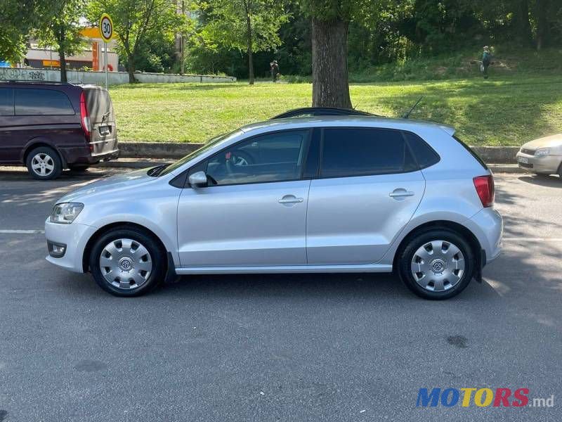 2014' Volkswagen Polo photo #5