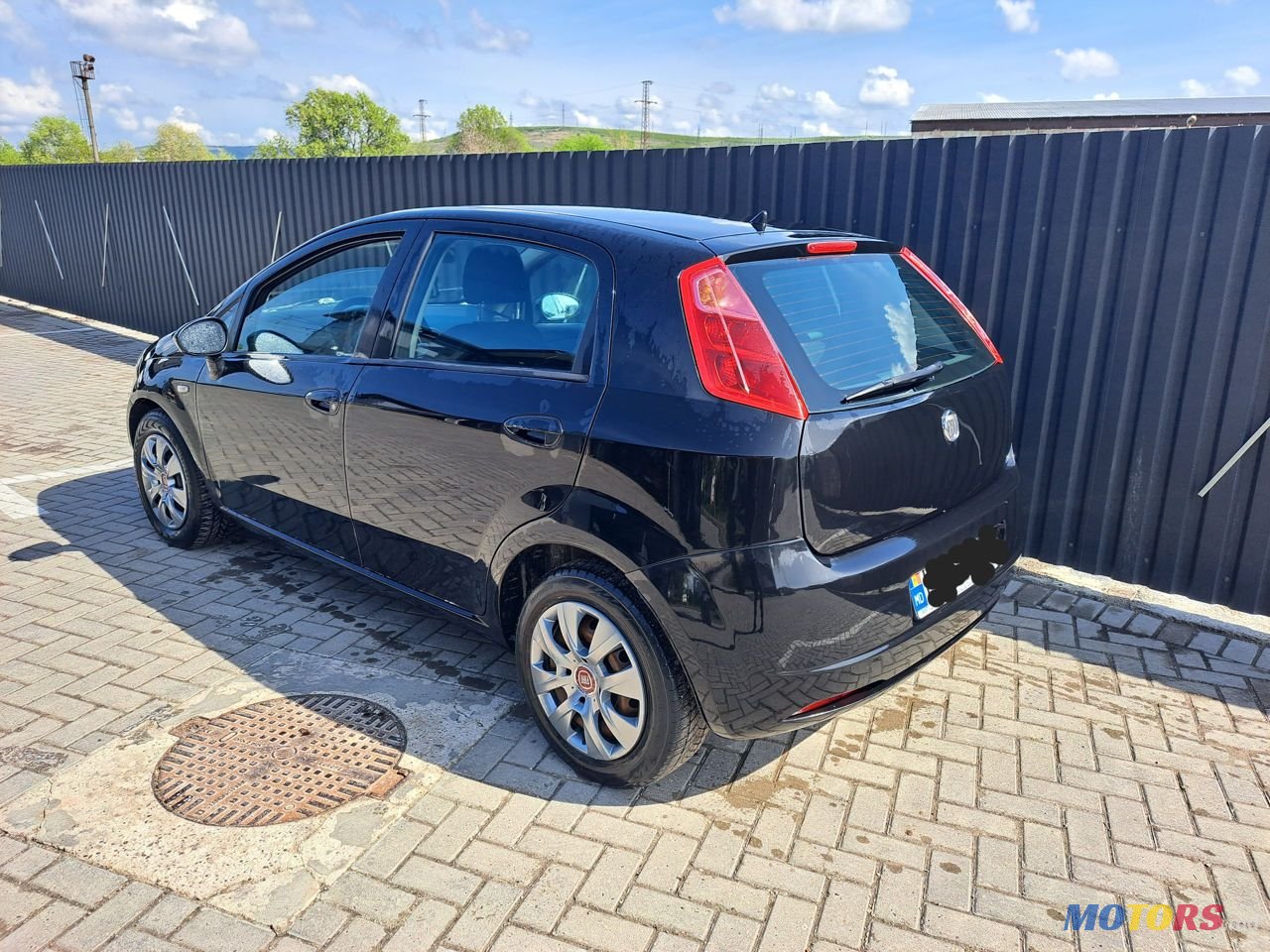 2009' Fiat Punto photo #1