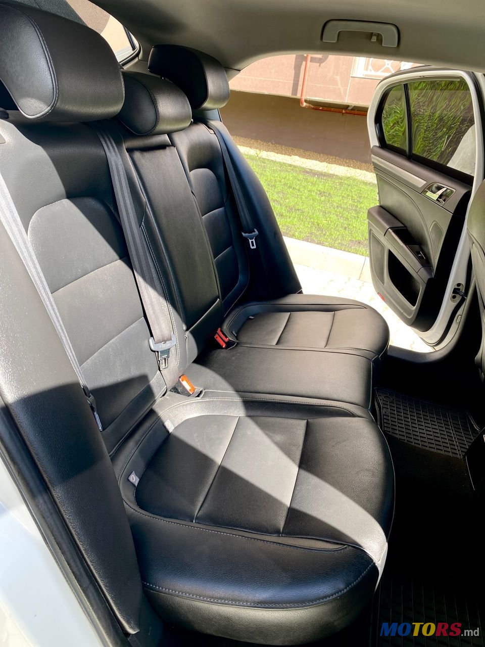 2009' Skoda Superb photo #6