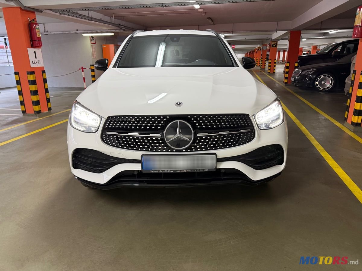 2021' Mercedes-Benz GLC photo #5