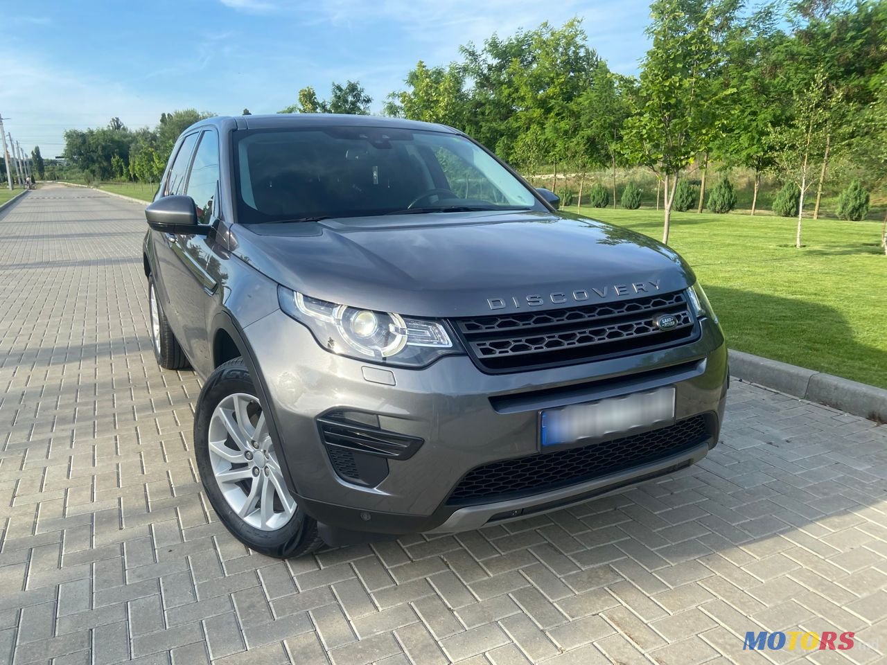 2017' Land Rover Discovery Sport photo #6
