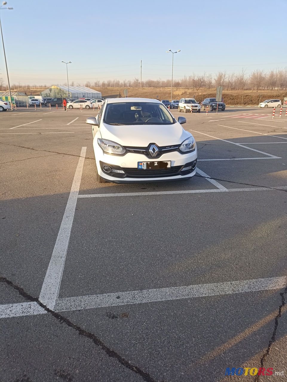 2012' Renault Megane photo #5