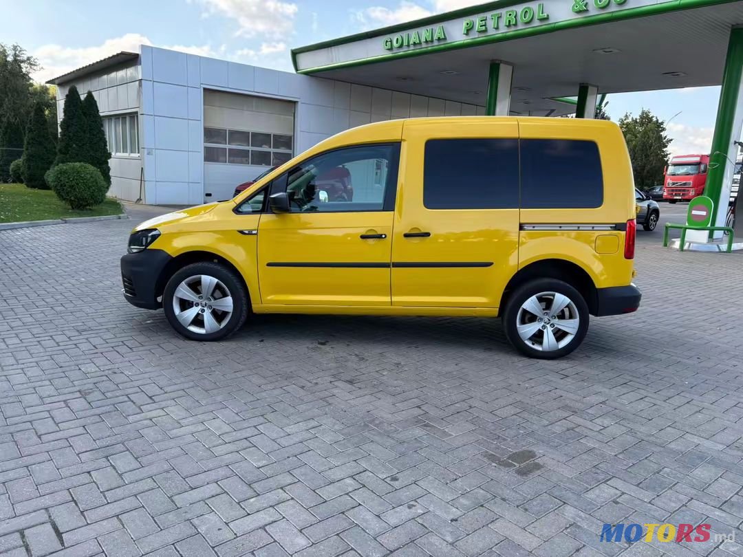 2020' Volkswagen Caddy photo #3