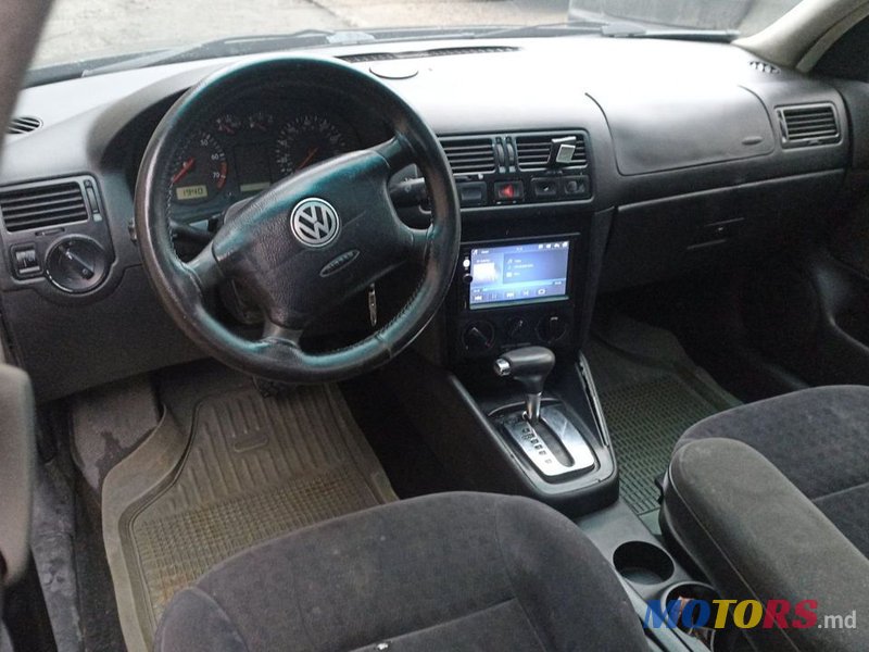 2003' Volkswagen Bora photo #3
