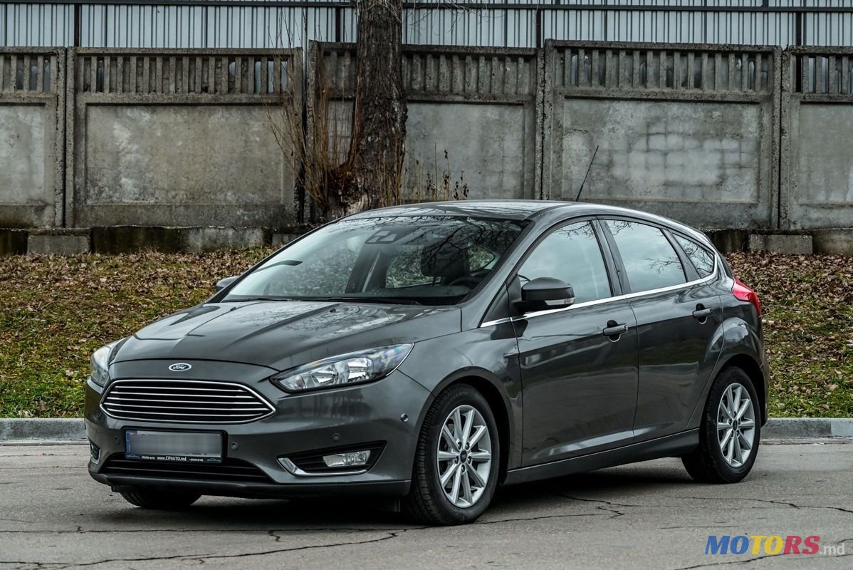 2015' Ford Focus photo #2