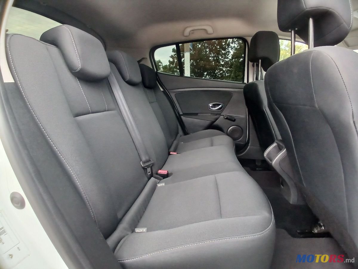 2014' Renault Megane photo #5