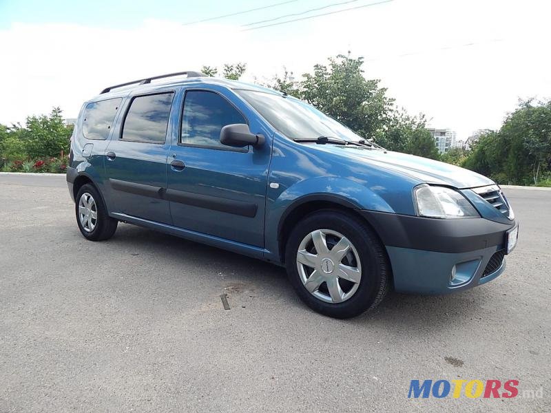 2008' Dacia Logan photo #1