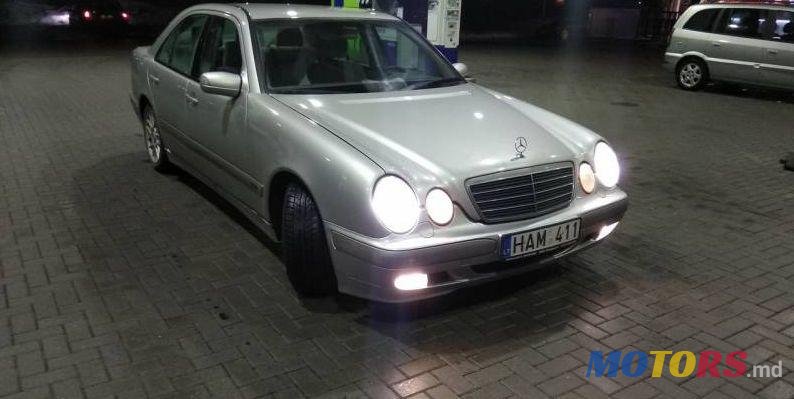 2000' Mercedes-Benz E photo #1