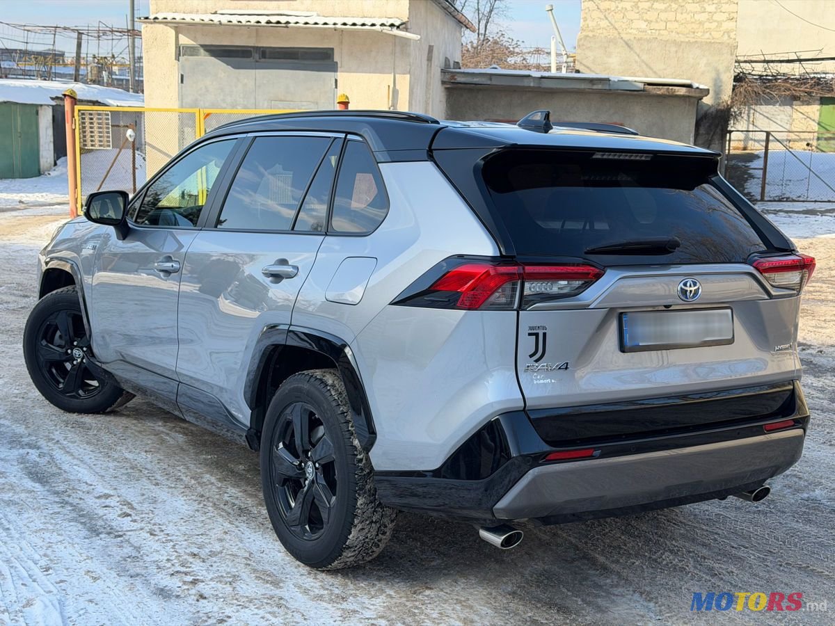 2021' Toyota RAV4 photo #5