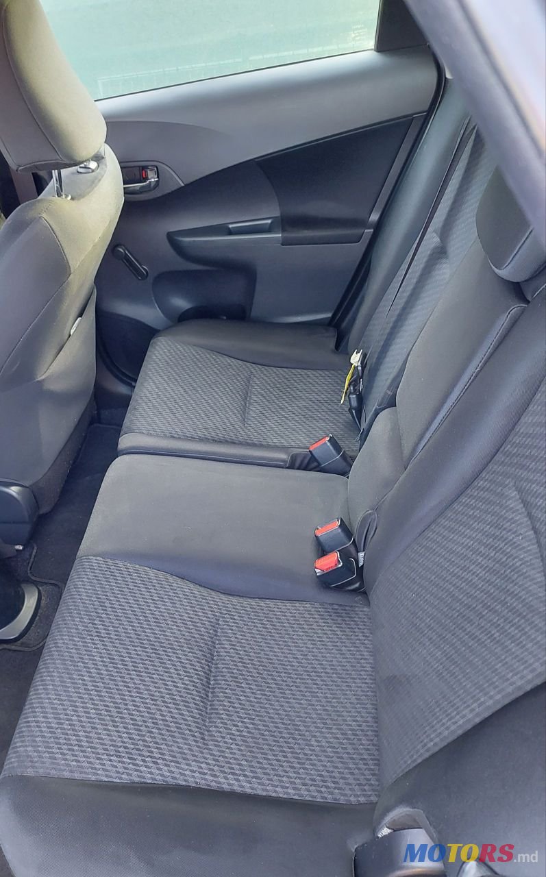 2012' Toyota Verso-S photo #3