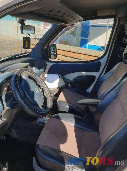 2002' Fiat Doblo photo #2