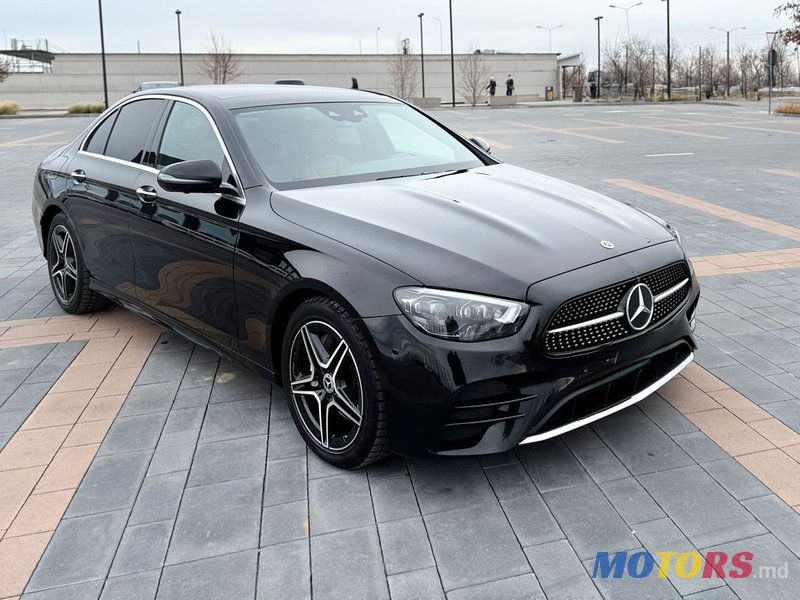 2021' Mercedes-Benz E-Class photo #2