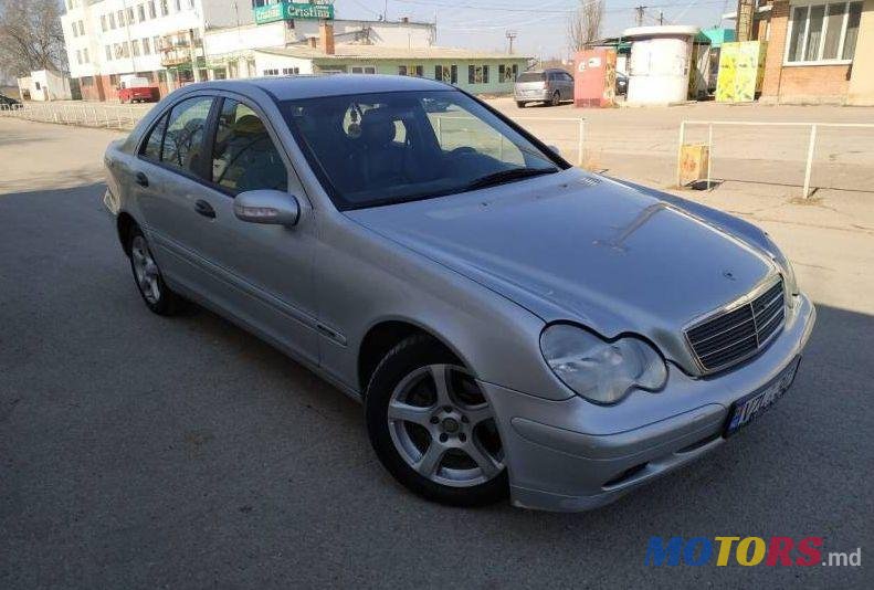 2003' Mercedes-Benz C photo #1