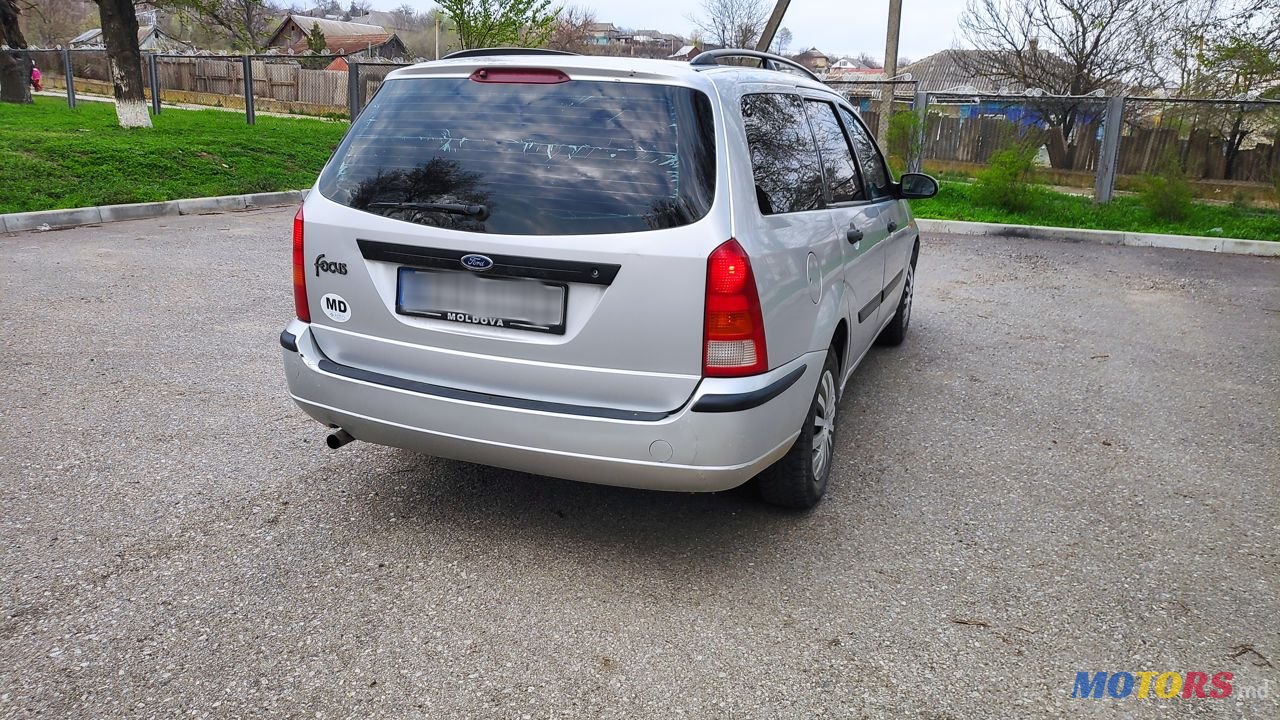 2002' Ford Focus photo #4