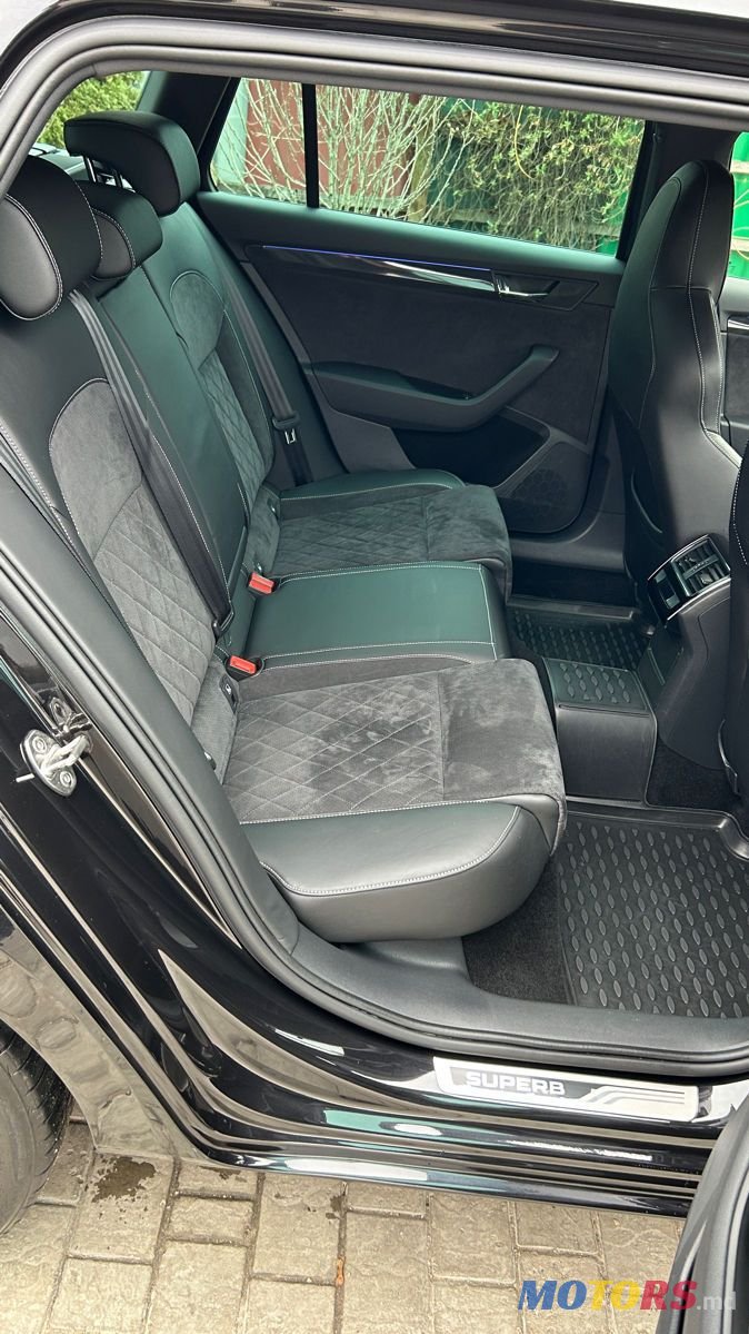 2019' Skoda Superb photo #5