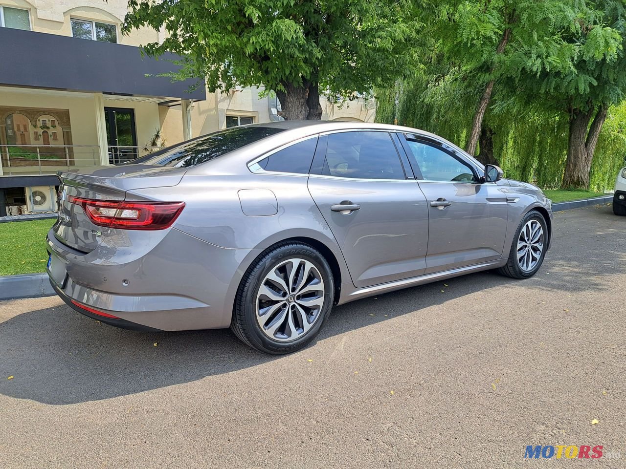 2017' Renault Talisman photo #6