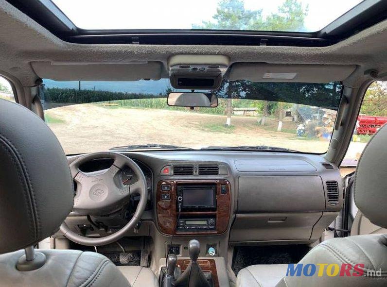 2002' Nissan Patrol photo #1