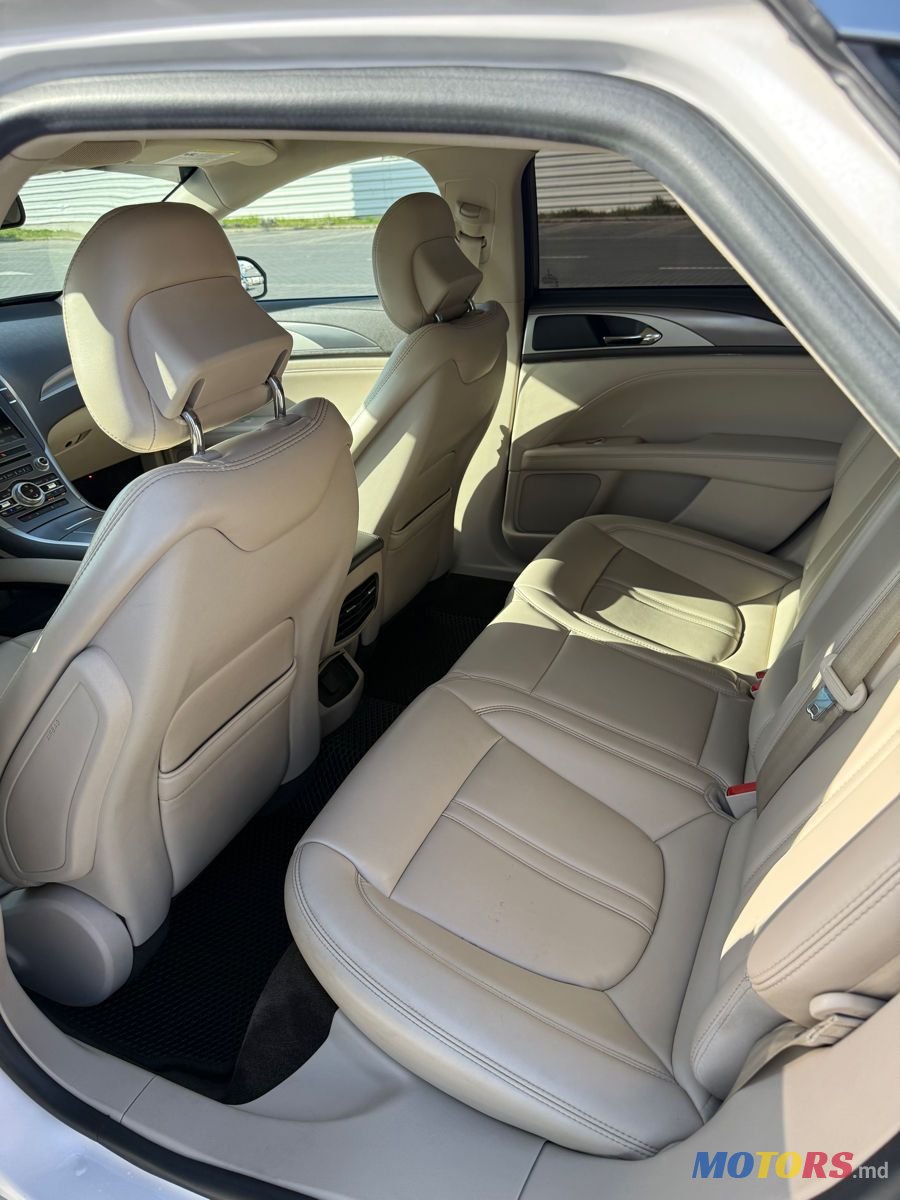 2018' Lincoln MKZ photo #5