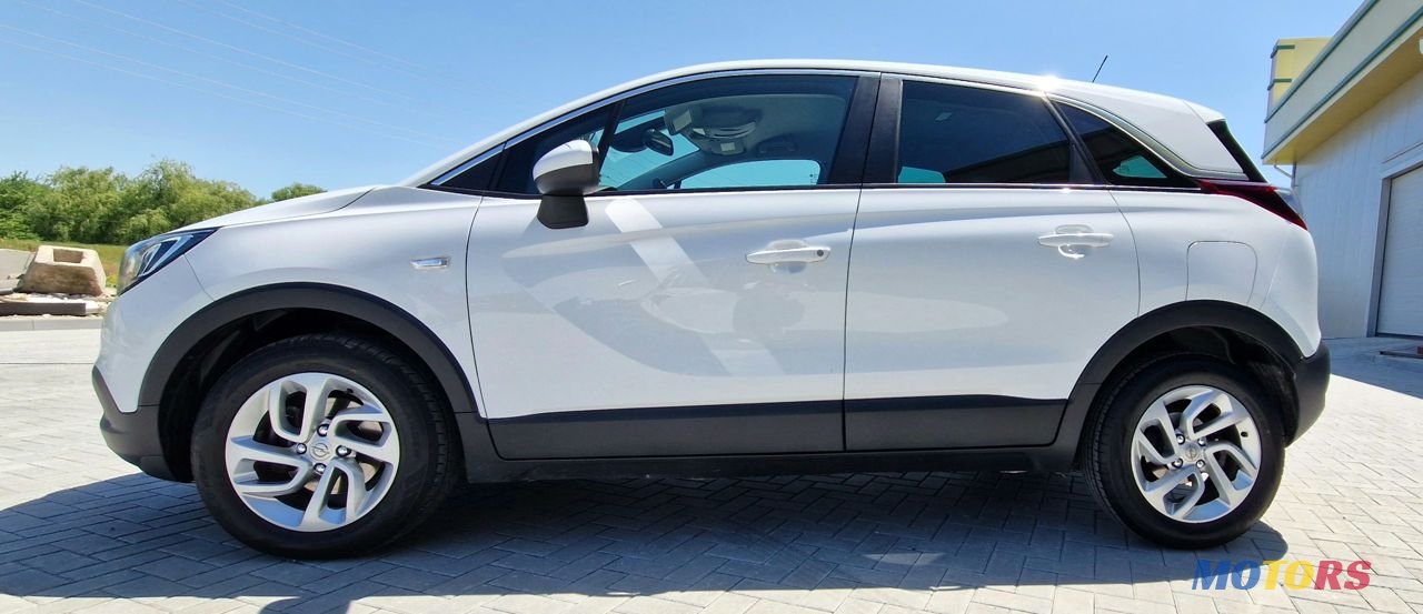 2020' Opel Crossland X photo #4