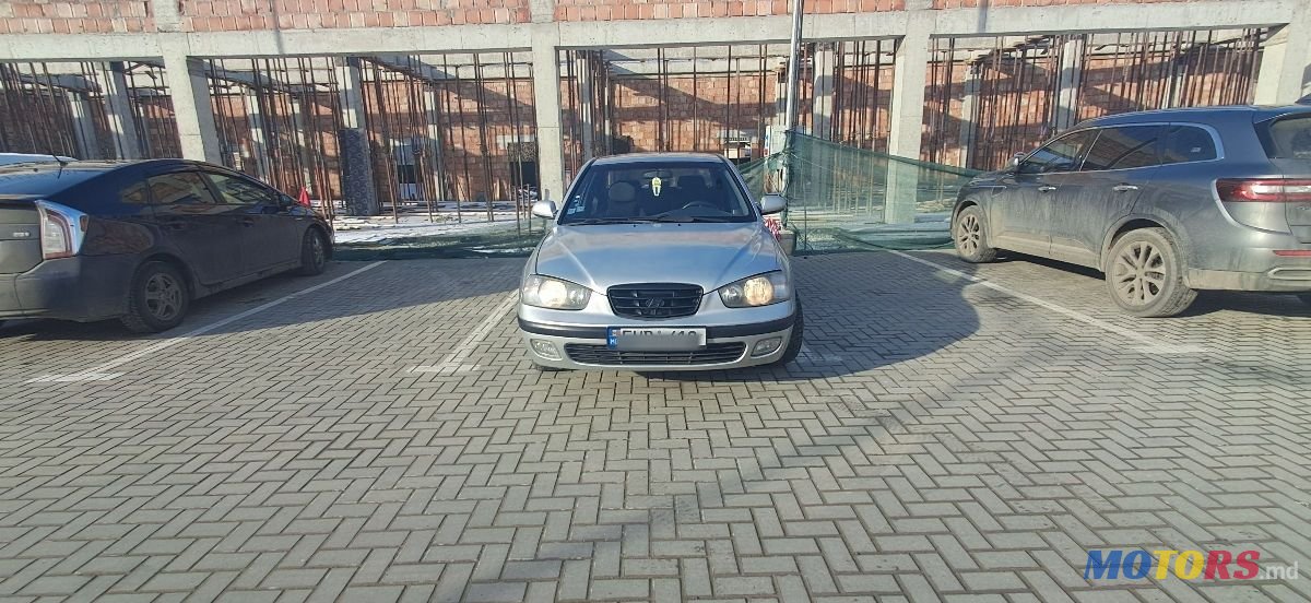 2001' Hyundai Elantra photo #3