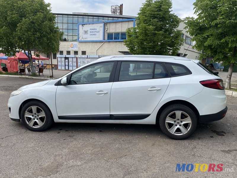 2012' Renault Megane photo #4