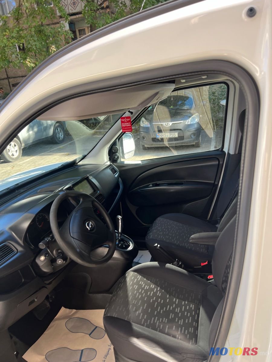 2014' Opel Combo photo #6