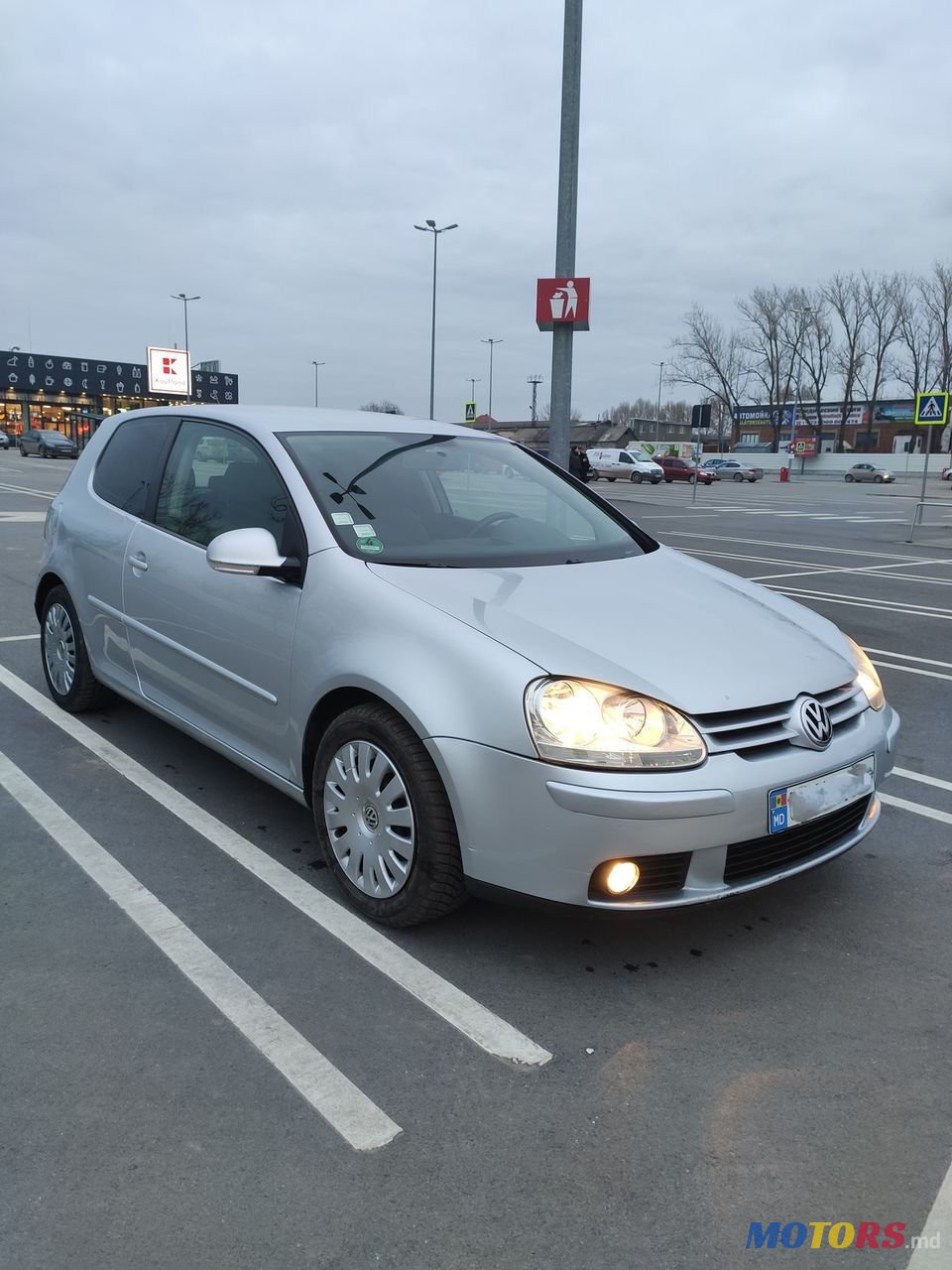 2007' Volkswagen Golf photo #1