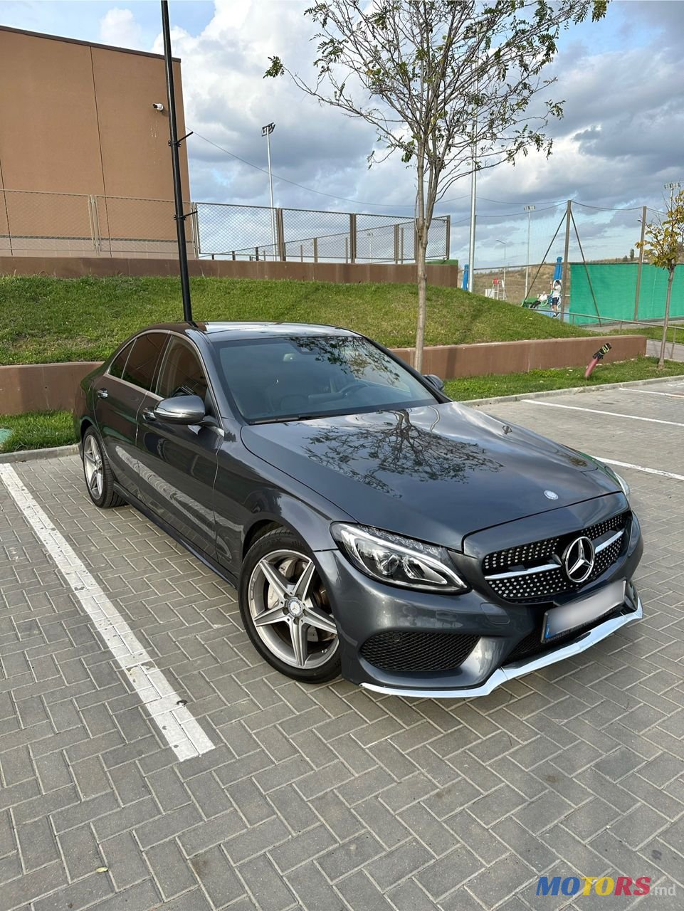 2016' Mercedes-Benz C-Class photo #1