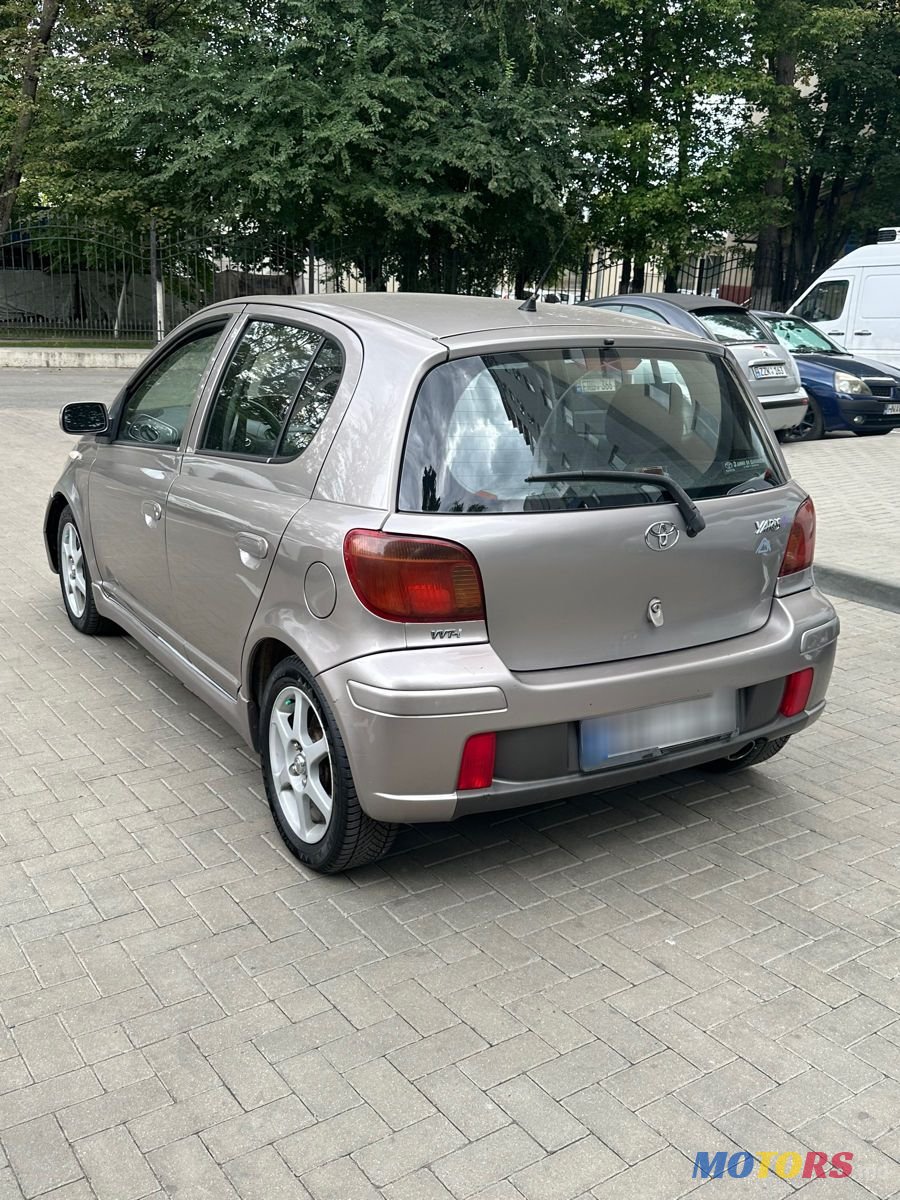 2005' Toyota Yaris photo #2
