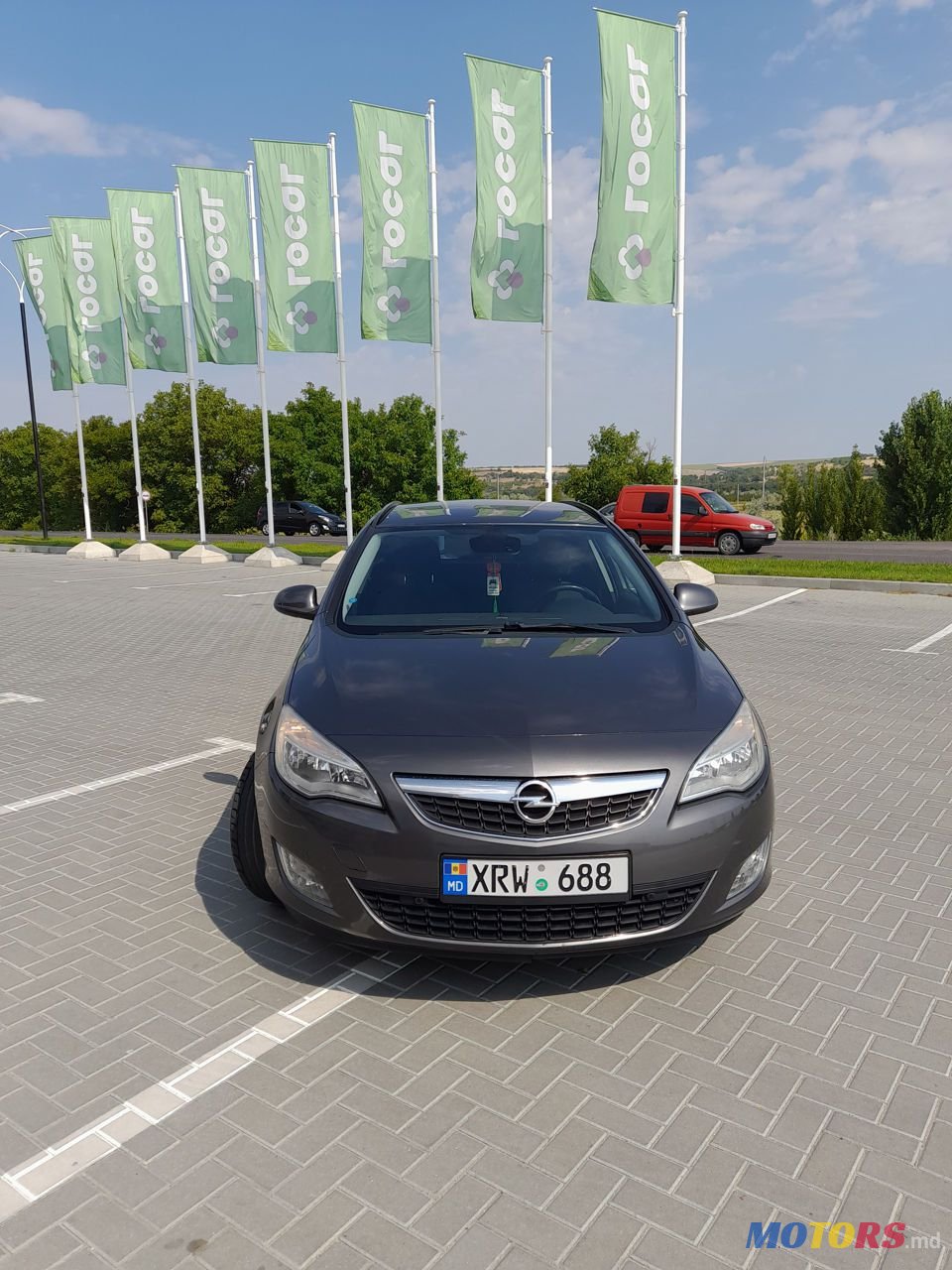 2011' Opel Astra photo #6
