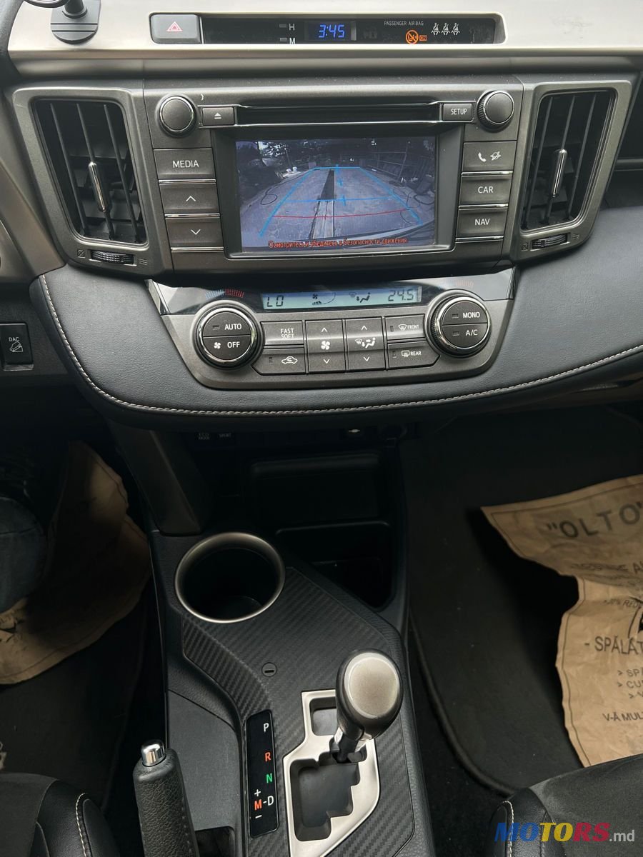 2013' Toyota RAV4 photo #6