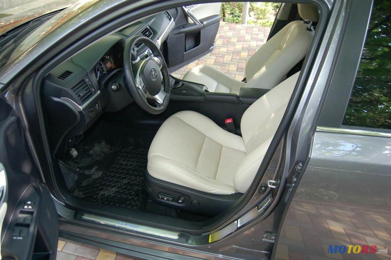 2013' Lexus Ct Series photo #4