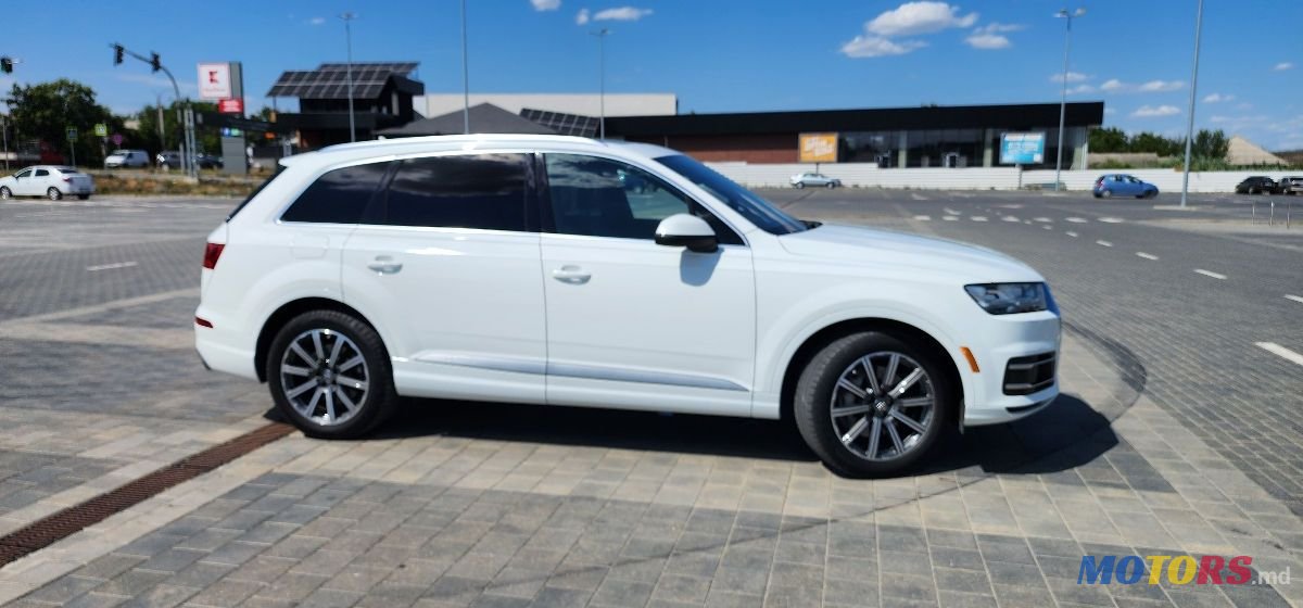 2017' Audi Q7 photo #4