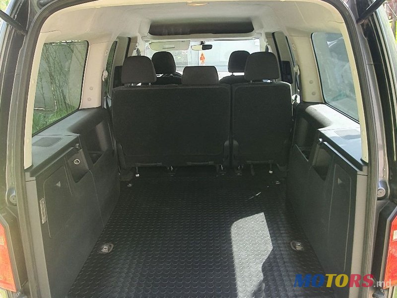 2016' Volkswagen Caddy photo #5