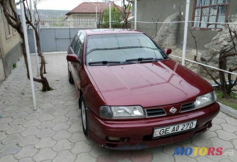 1995' Nissan Primera photo #1