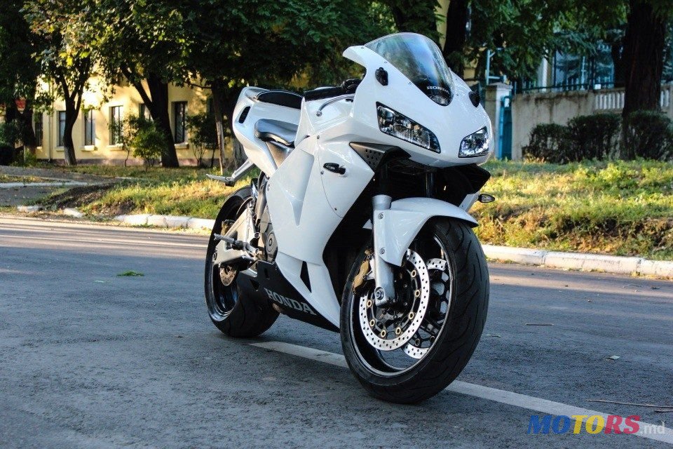 2004' Honda CBR 600RR photo #3