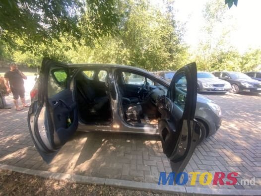 2012' Opel Meriva photo #2