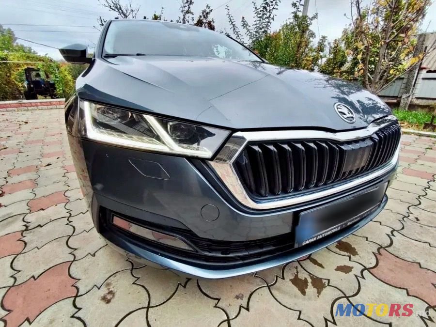 2020' Skoda Octavia photo #2